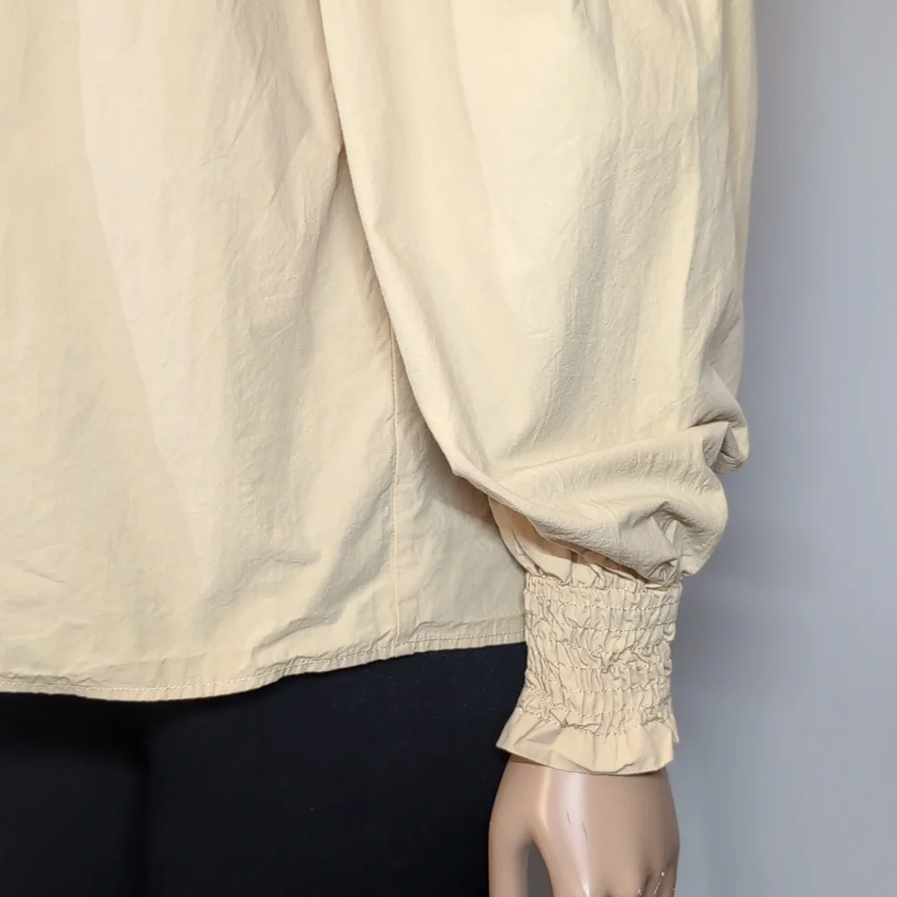 H&M Cream Ruffle Detail Blouse Womens Size Small Long Sleeve Smocked Cuffs - Picture 7 of 15